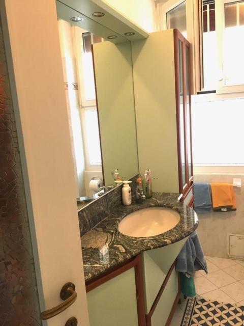 Ermes Apartment Levanto Bagian luar foto